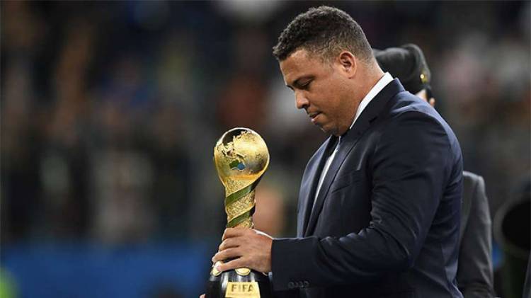 مهاجم اسبق تیم ملی فوتبال برازیل با خریداری ۵۱ درصد اسهام این باشگاه، رئیس جدید آن شد.